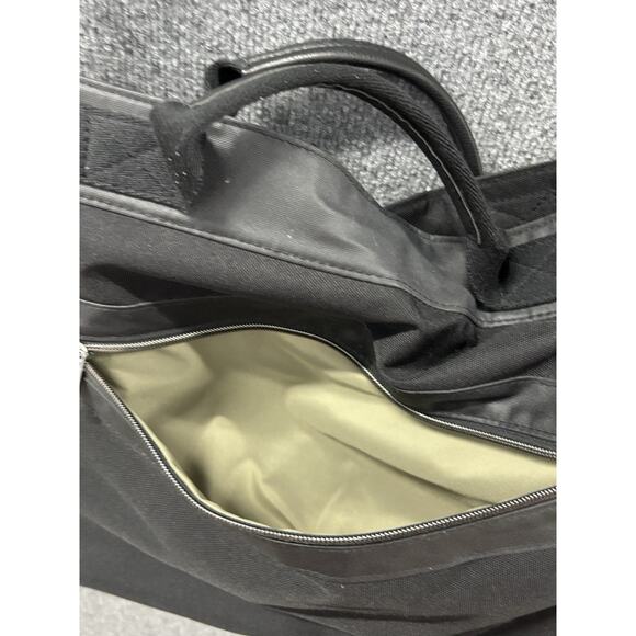 Bugaboo Changing Bag Black Camaleon Fox 16”x12” - Picture 6 of 15